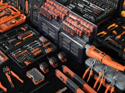 Actualización anual de la empresa SINOTOOLS: crecimiento y compromiso global